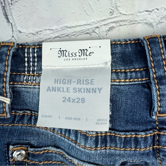 NWT Miss Me woman blue high rise ankle skinny jeans size 24x 28 - Picture 10 of 12